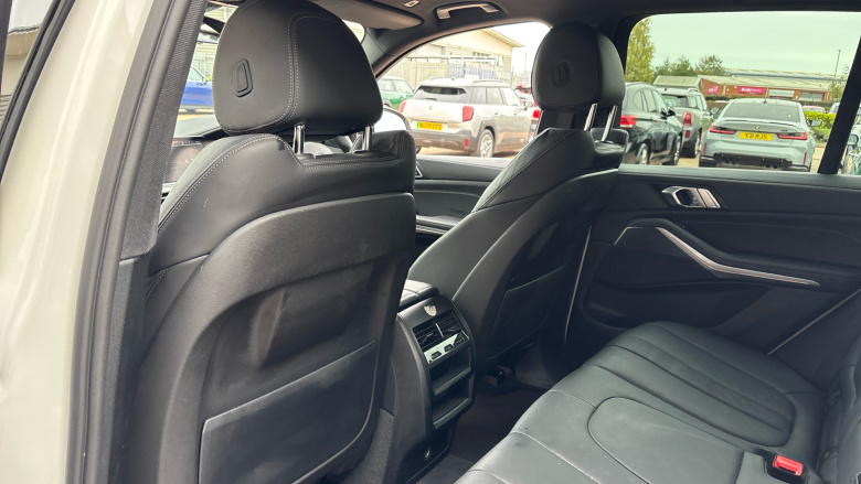 BMW X5 xDrive30d MHT M Sport 5dr Auto Diesel Estate